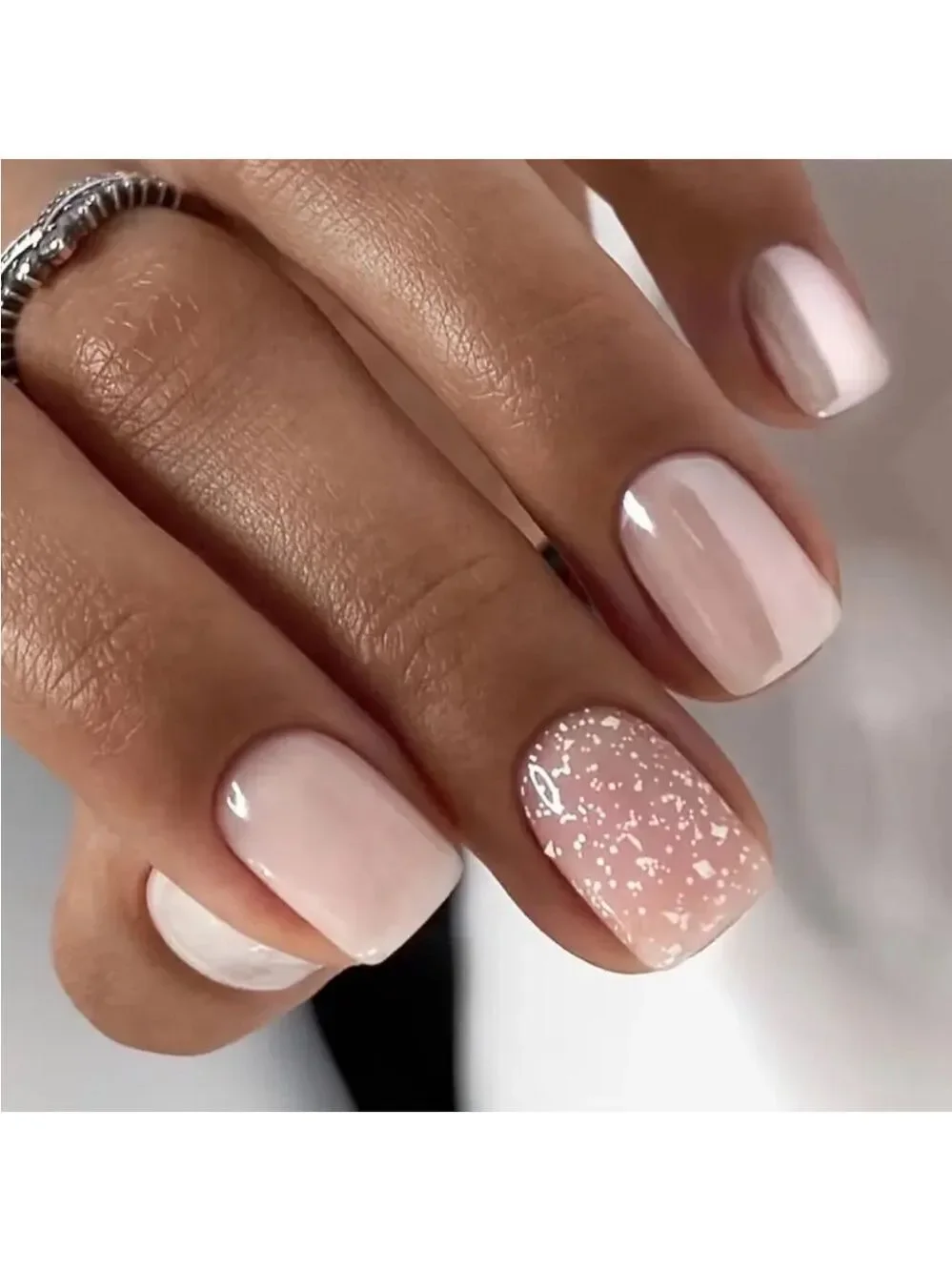 Pink Press-On Nails with Glitter Accent and Glossy Finish